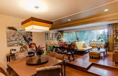 Excelente apartamento na gávea voltado para o verde.