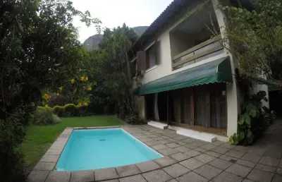 Oportunidade única! casa esplendorosa com 2 andares e piscina na gávea