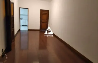 Leblon – amplo 3 quartos com vaga, suíte e lazer no prédio!
