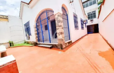 Casa triplex à venda na gávea – 5 quartos, sala ampla e terraço