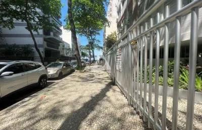 Apartamento triplex 3 quartos na quadra da praia do leblon – 1 vaga