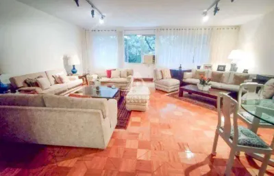 Laranjeiras – apartamento espaçoso com 4 quartos, 1 suíte e 2 vagas
