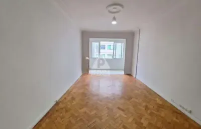 Apartamento em copacabana – 3 quartos, 1 suíte e varanda, perto da praia!