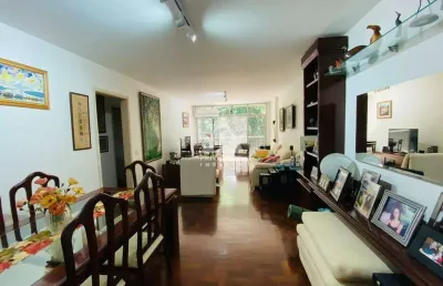 Apartamento 4 quartos com varandão e vista para a lagoa