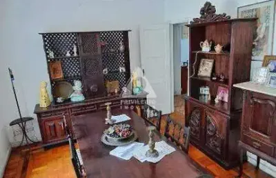 Flamengo – apartamento 3 quartos (1 convertido em sala), varanda, porteira fechada e vaga próxima!