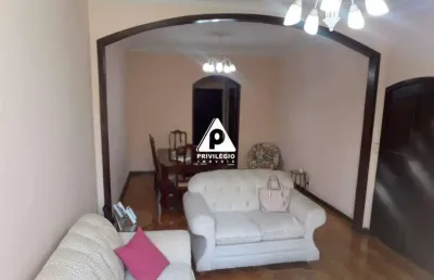 Rua nobre de laranjeiras, apartamento, sala 2 ambientes, 3 quartos, dependência completa