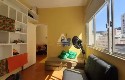 Amplo apartamento com 3 quartos e 2 banheiros sociais na gago coutinho. 95m². 1 vaga.