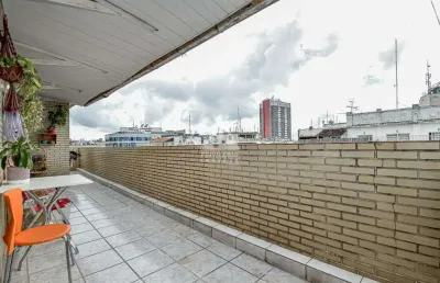 Cobertura no flamengo de 89m² com dois quartos, sala e cozinha integradas. vista livre e sol da manhã