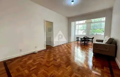 Apartamento de 3 quartos, suíte e vaga escriturada á venda no flamengo