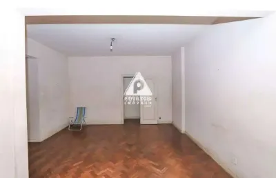 Apartamento de 3 quartos com vaga á venda no flamengo