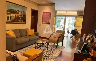 Apartamento de 143m² localizado em copacabana/rj rua bucólica, muito calma e arborizada de fundos e vista livre para o verde, reformado por arquiteto,