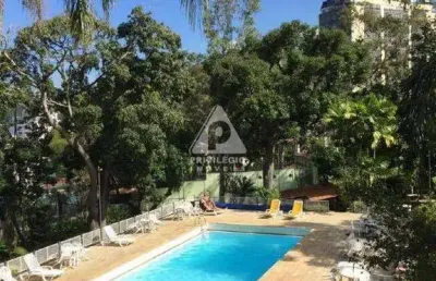Apartamento de 2 quartos, 2 banheiros, infra, a venda em rua nobre do flamengo.