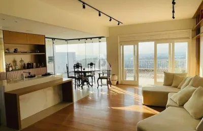 Cobertura linear, 3 quartos, 3 banheiros, 162m2 + área externa, 1 vaga, a venda em santa teresa.
