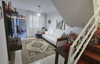 Casa em campo grande, 2 quartos (1 c/ sacada), piscina pequena, 2 vagas - bairro carolina