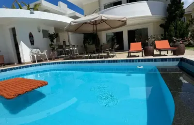 Casa a venda 5/4 sendo 2 suítes no palm ville em vilas do atlântico