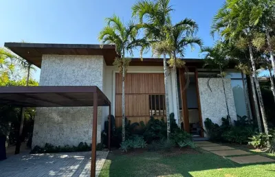 Casa 5 suítes de alto luxo no enseada do castelo em praia do forte
