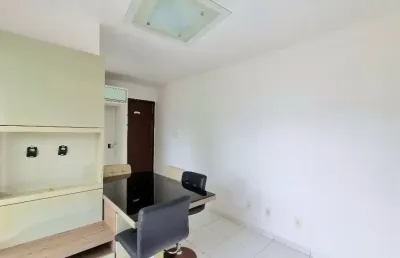 Apartamento semimobiliado com 2 quartos à venda no bairro anita garibaldi