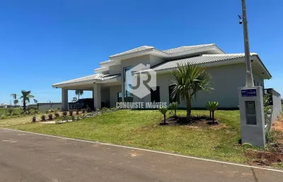 Sofisticada, alto padrão, loteamento fechado com portaria 24 horas, clubes completos, com restauran