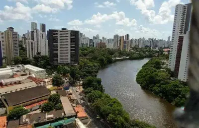 Jaqueira proximo ao parque da jaqueira e shopping plaza