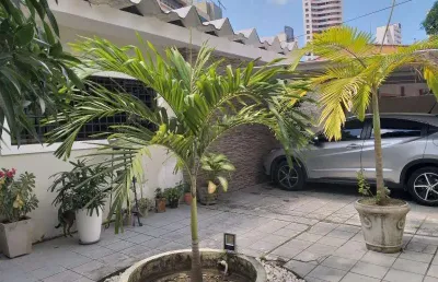 Casa com 3 quartos à venda no Casa Forte, Recife 