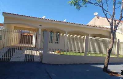 Casa com 3 quartos à venda na rua rio arinos, 176, jardim novo oásis, maringá por r$ 550.000