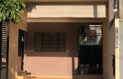Casa com 3 quartos à venda na rua pioneiro carlos poppi, 762, jardim liberdade, maringá, 136 m2 por r$ 600.000