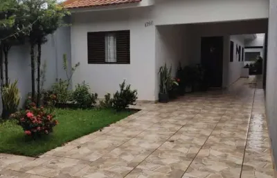 Casa com 2 quartos à venda na rua pioneiro ismael miles, conjunto habitacional céu azul, maringá por r$ 350.000