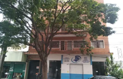 Apartamento zona 01 com 3 quartos (sendo um deles suite)