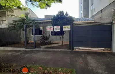 Casa com 3 quartos para alugar na rua adolfo alves ferreira, 374, vila marumby, maringá por r$ 4.000