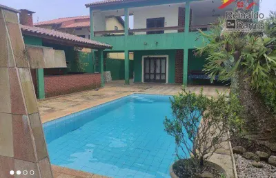Sobrado  frente mar com piscina em jardim suarão itanhaém .