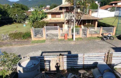 Casa com 3 dormitórios à venda, 179 m² por r$ 2.300.000,00 - lagoa da conceição - florianópolis/sc