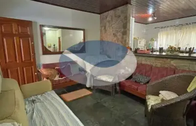 Meu sobrado 3 dormitórios, pertinho da praia!!! - so301