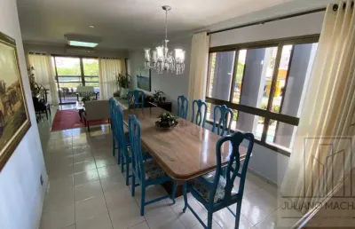 Apartamento com 4 dormitórios e 2 suítes com 196m² bairro santa cruz
