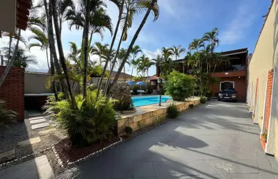 Casa com 4 quartos para alugar na Rua das Camélias, Balneário Flórida, Praia Grande
