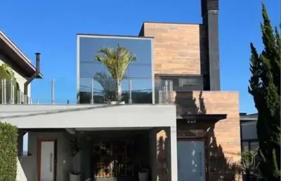 Casa de alto padrão no condomínio bella corta fazenda rodeio