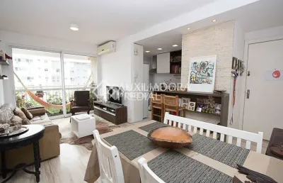 Apartamento com 2 quartos à venda na beco andaraí, 675, passo da areia, porto alegre, 68 m2 por r$ 640.000