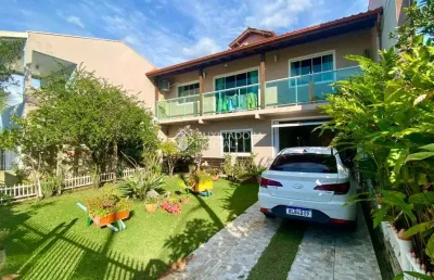 Casa com 4 quartos à venda na rua porto alegre, 96, praia de fora, palhoça, 200 m2 por r$ 900.000