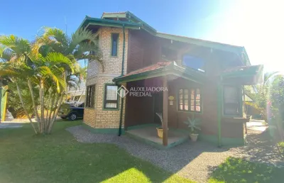 Casa com 2 quartos à venda na rua moçambique, 693, são joão do rio vermelho, florianópolis, 172 m2 por r$ 1.100.000