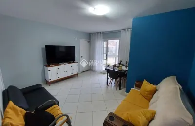 Apartamento com 3 quartos à venda na rua ernani castro dos santos, 97, canasvieiras, florianópolis, 70 m2 por r$ 689.000