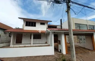 Casa com 3 quartos para alugar na rua joão pessoa, 400, pátria nova, novo hamburgo, 298 m2 por r$ 3.600