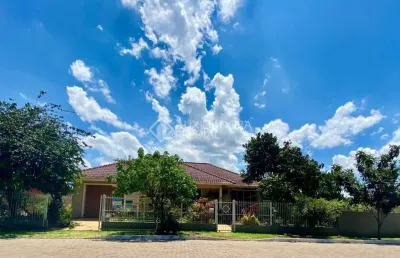 Casa em condomínio fechado com 3 quartos à venda na forquetinha, 666, planalto, lajeado, 127 m2 por r$ 420.000