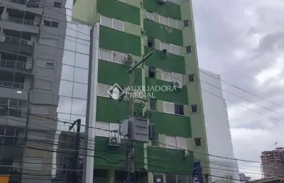 Apartamento com 1 quarto à venda na rua bento gonçalves, 123, centro, lajeado, 32 m2 por r$ 200.000