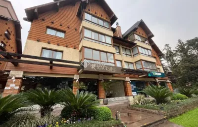 Cobertura com 4 quartos para alugar na avenida das hortênsias, 1377, planalto, gramado, 350 m2 por r$ 11.000