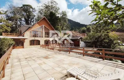 Casa em alto padrão com cachoeira na granja guarani - perfeita para pousada
