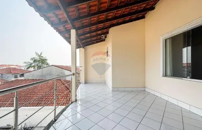 Vendo casa na rua dallas , localização privilegiada !!!