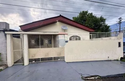 Casa com 3 quartos à venda no Redenção, Manaus 