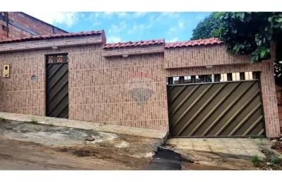 Casa com 3 quartos à venda no Lírio do Vale, Manaus 