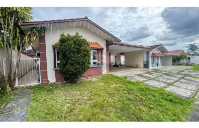 Casa de condomínio com 3 quartos à venda, 164m² - flores