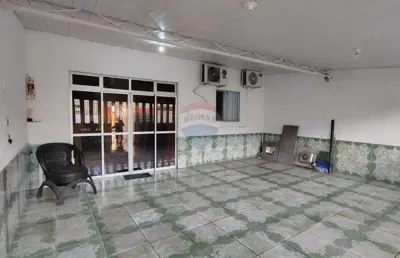 Vendo linda e ampla casa em flores - conjunto duque de caxias