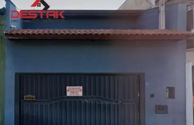 Casa em amplo terreno a venda em regiao central de jundiai/sp. permuta por chacara.